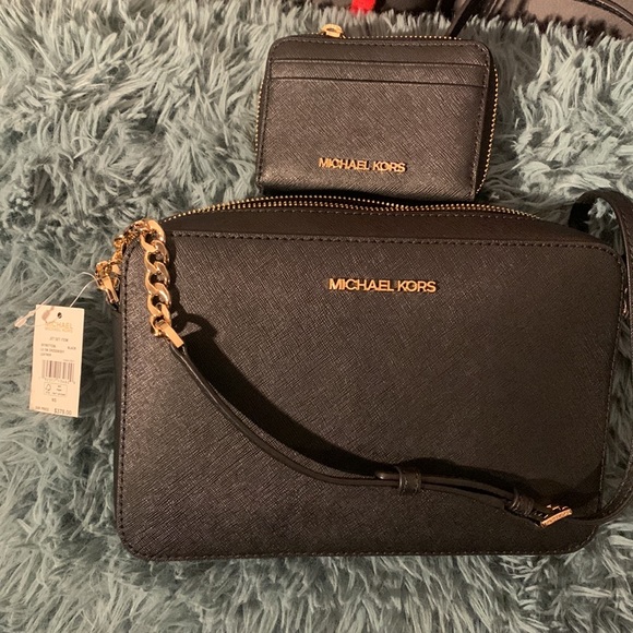 Michael Kors black crossbody with matching wallet NWT - Picture 2 of 3
